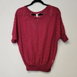 Only Sky Crochet Knit Top Berry Red L